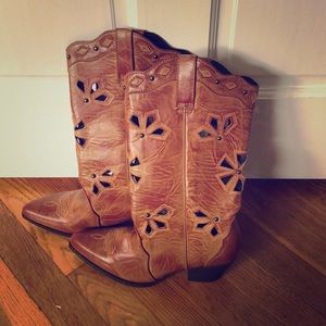 Women’s Boots cowboy style